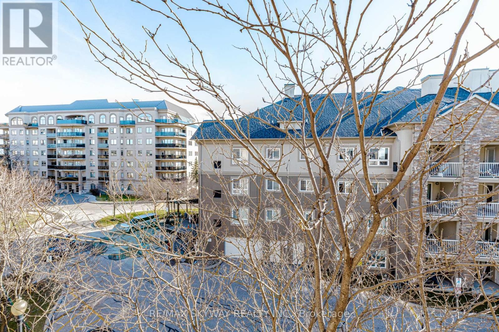 1403 - 8 DAYSPRING CIRCLE Image 46