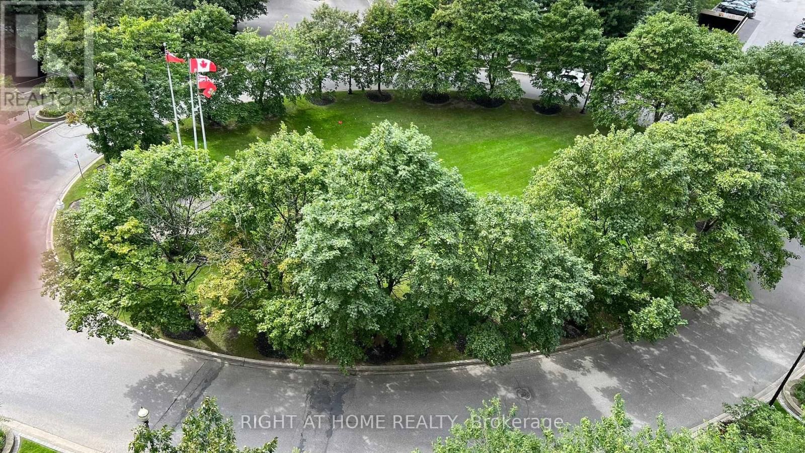 919 - 25 KINGSBRIDGE GARDEN CIRCLE Image 11