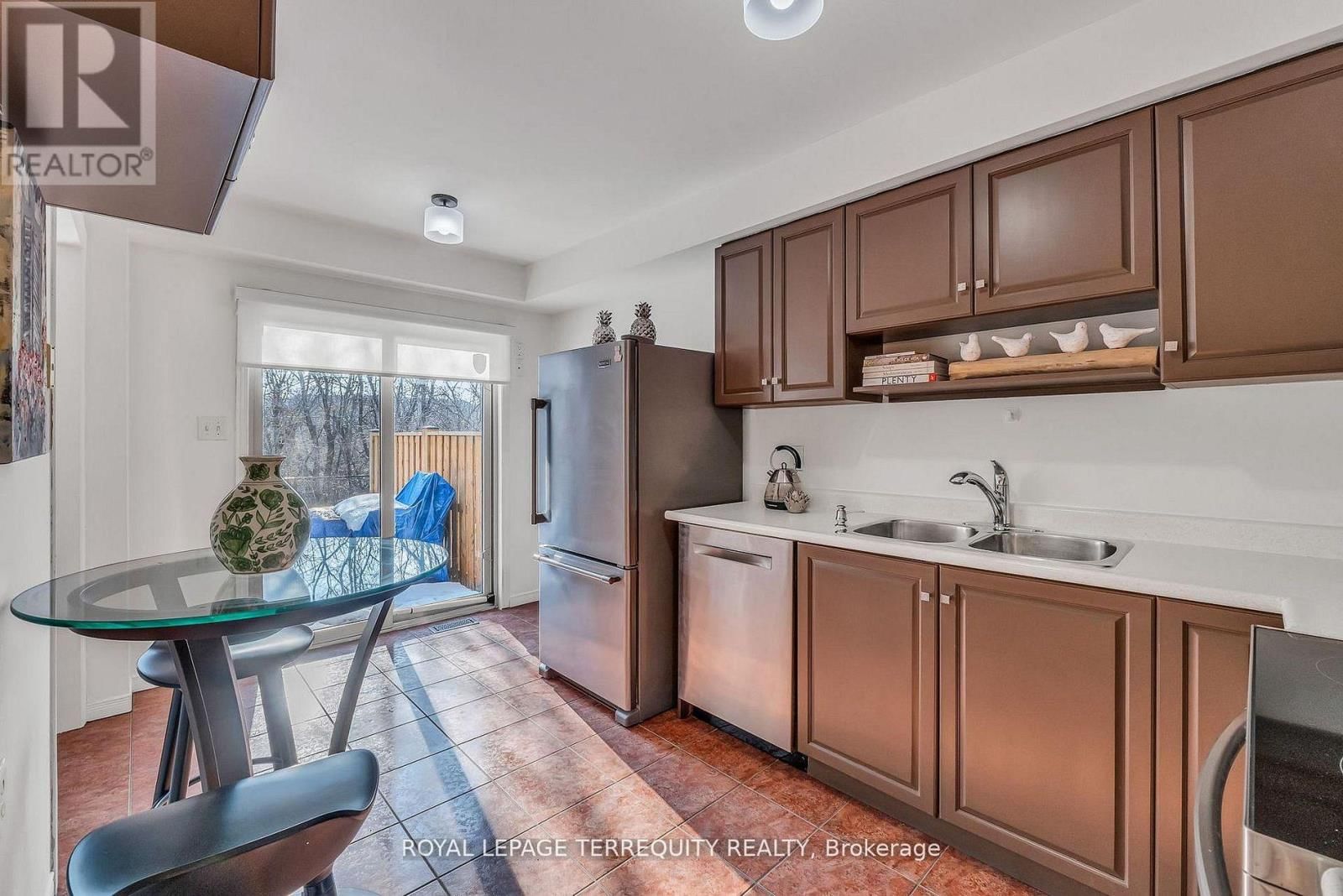 25 - 1276 SILVAN FOREST DRIVE Image 12