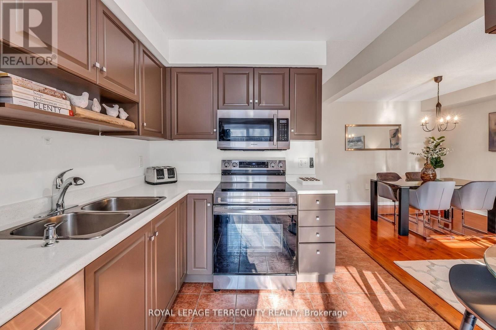 25 - 1276 SILVAN FOREST DRIVE Image 15