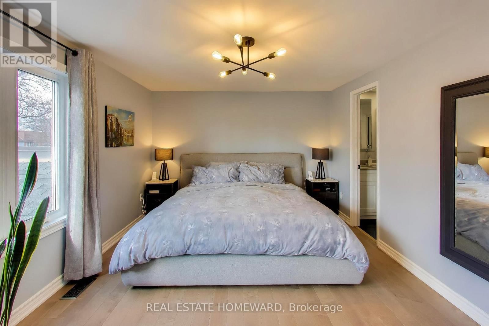 3375 FENWICK CRESCENT Image 13