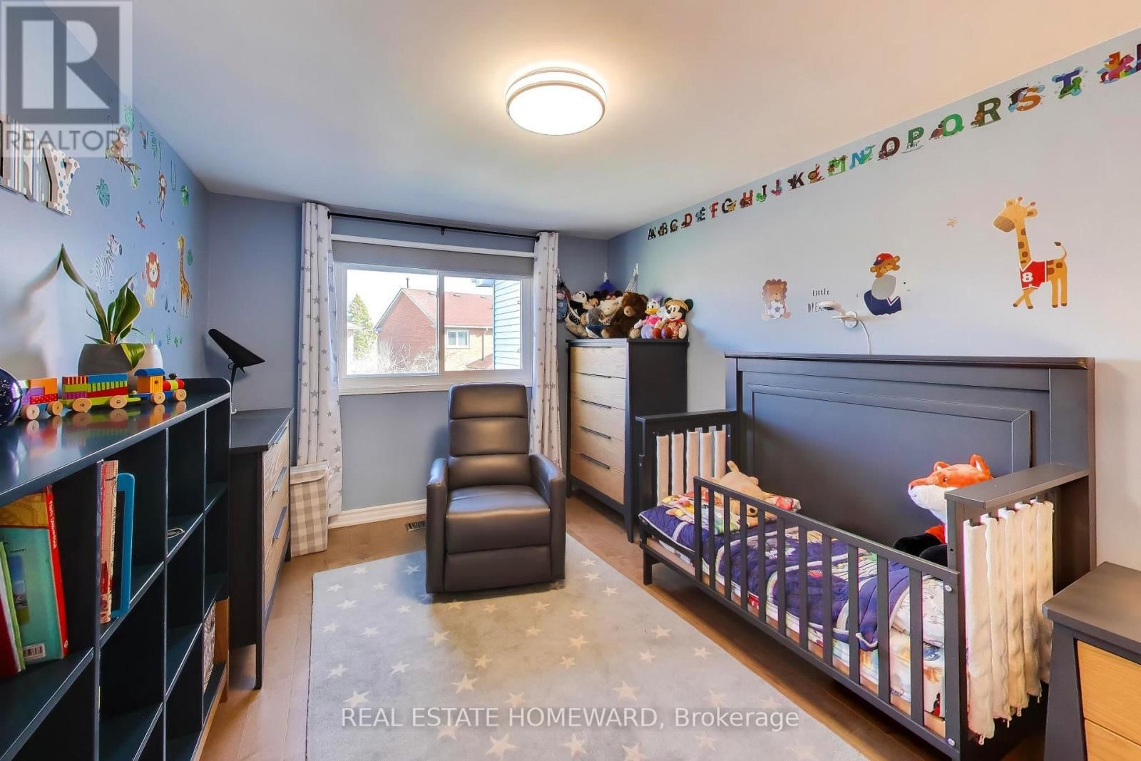 3375 FENWICK CRESCENT Image 16