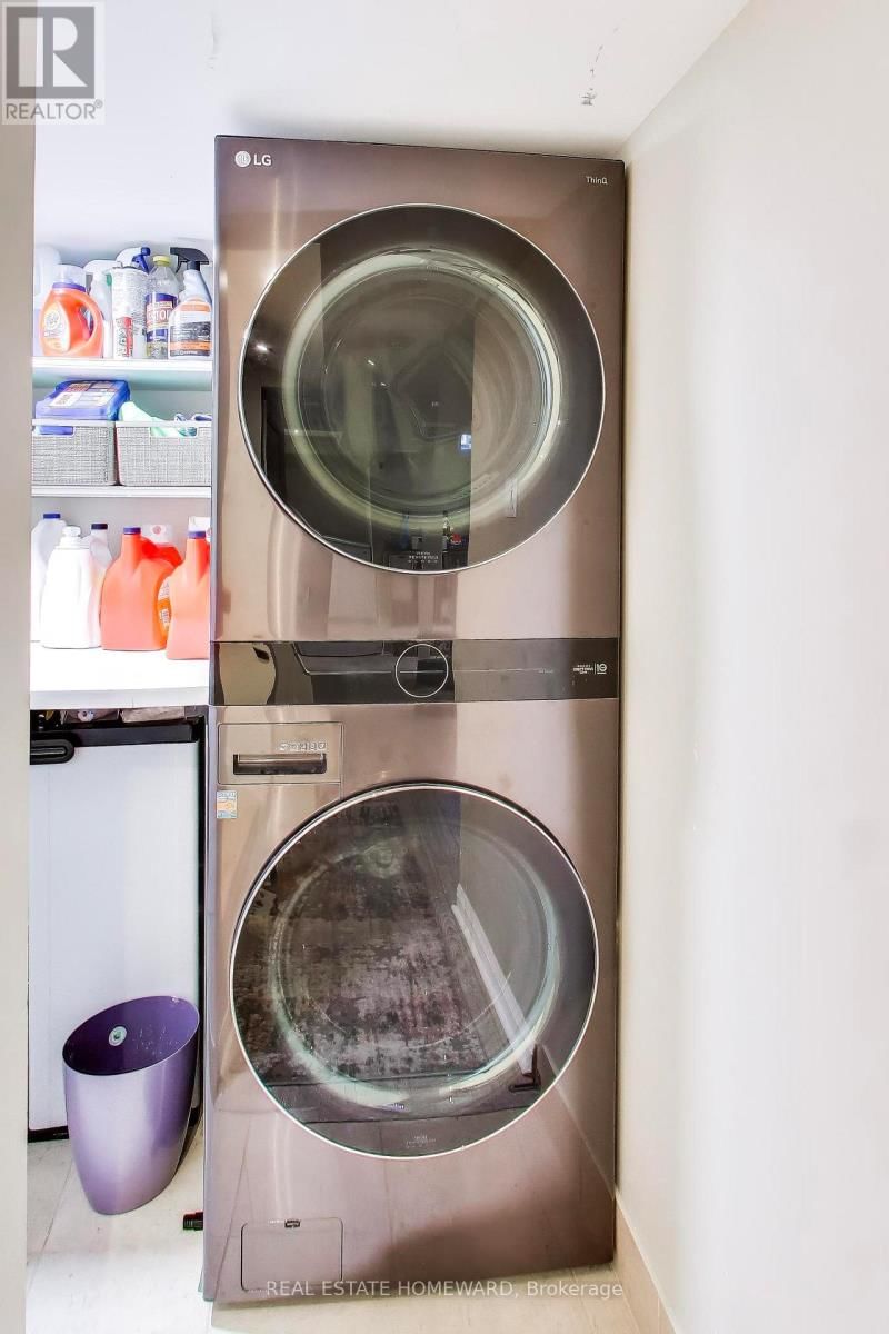 3375 FENWICK CRESCENT Image 24