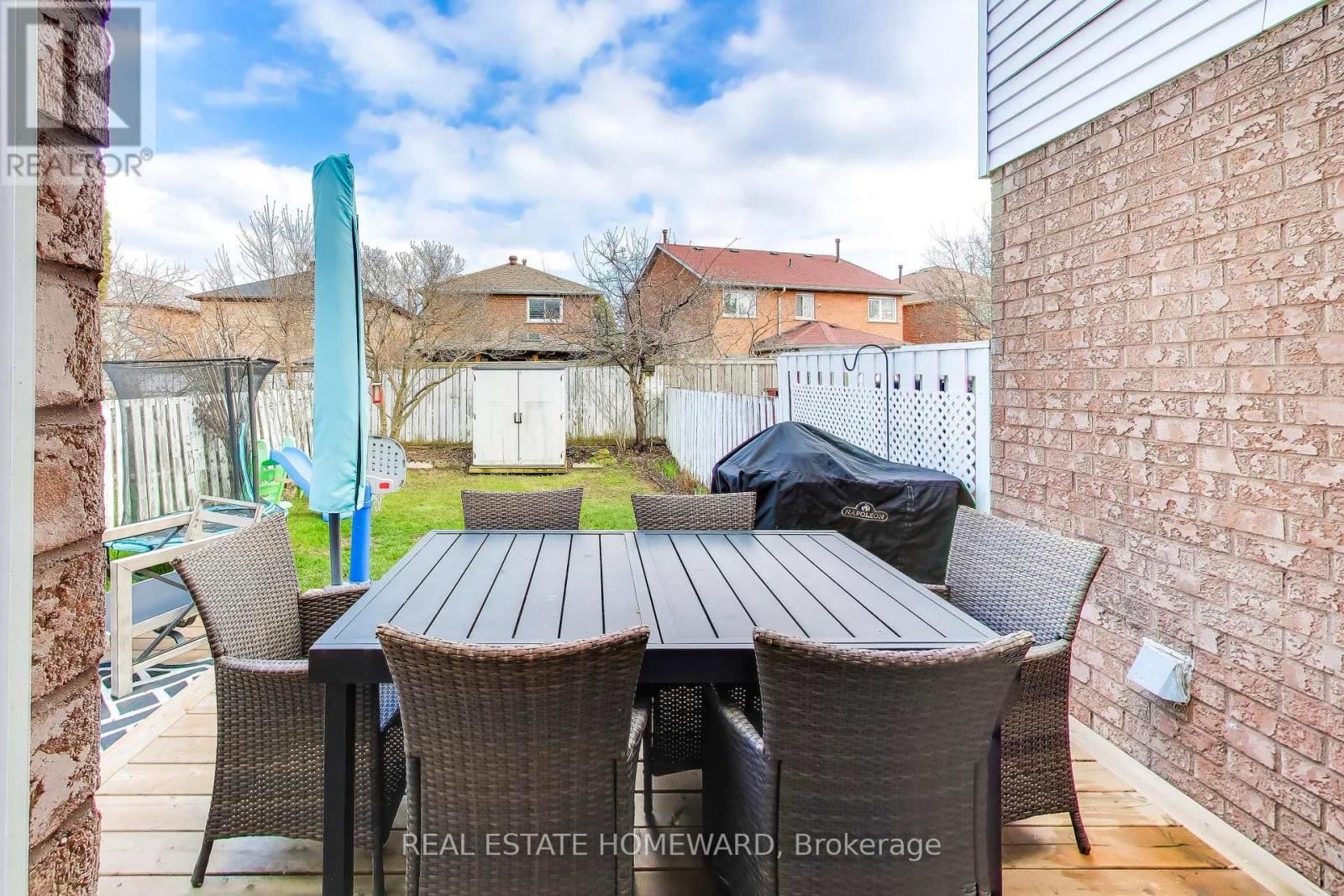 3375 FENWICK CRESCENT Image 25