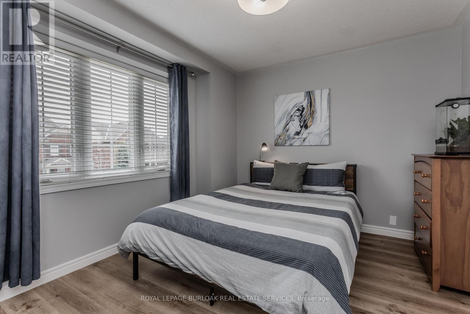 4077 GUNBY CRESCENT Image 18