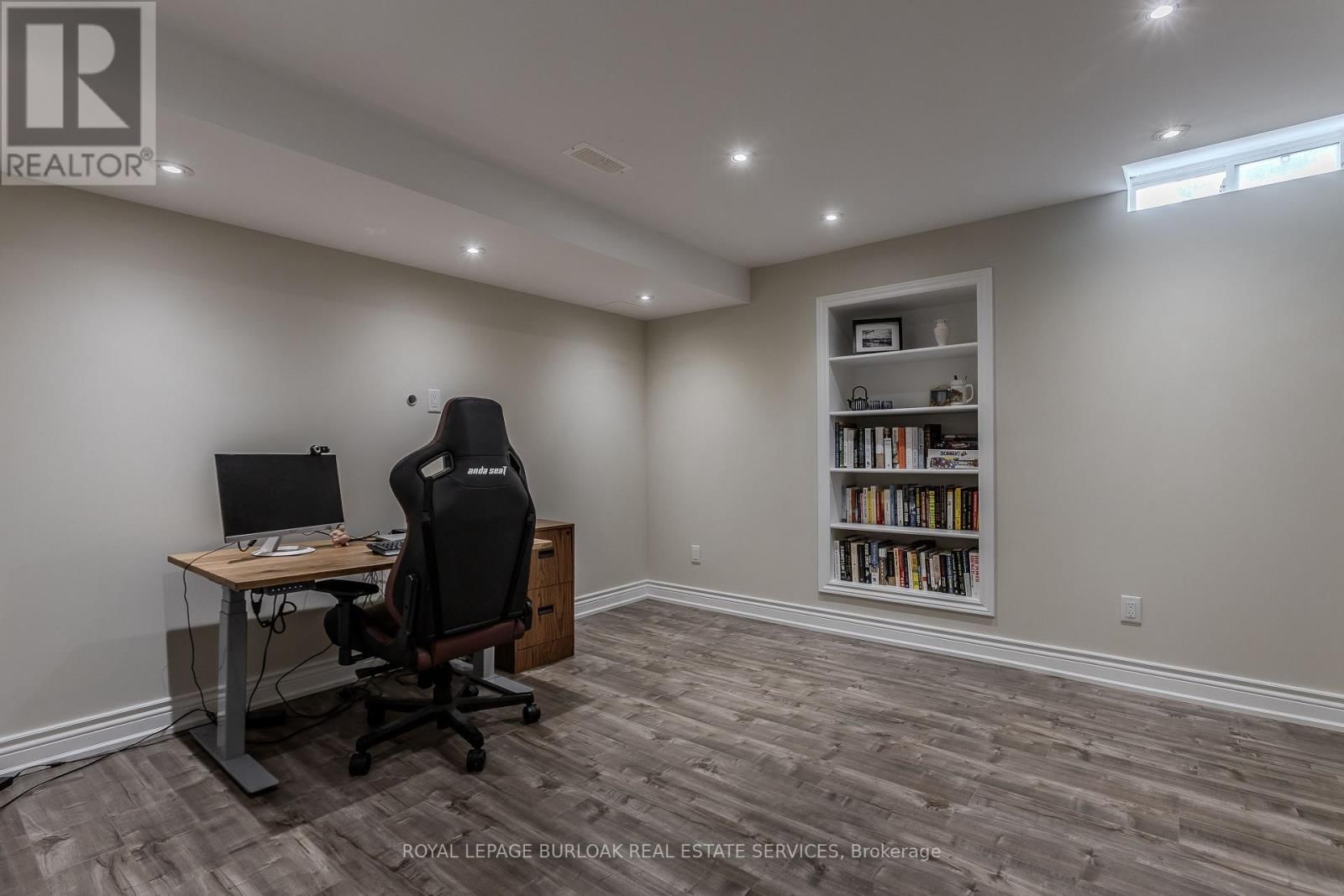 4077 GUNBY CRESCENT Image 23