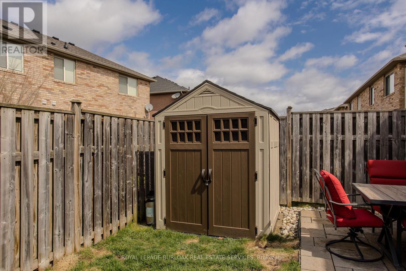 4077 GUNBY CRESCENT Image 30