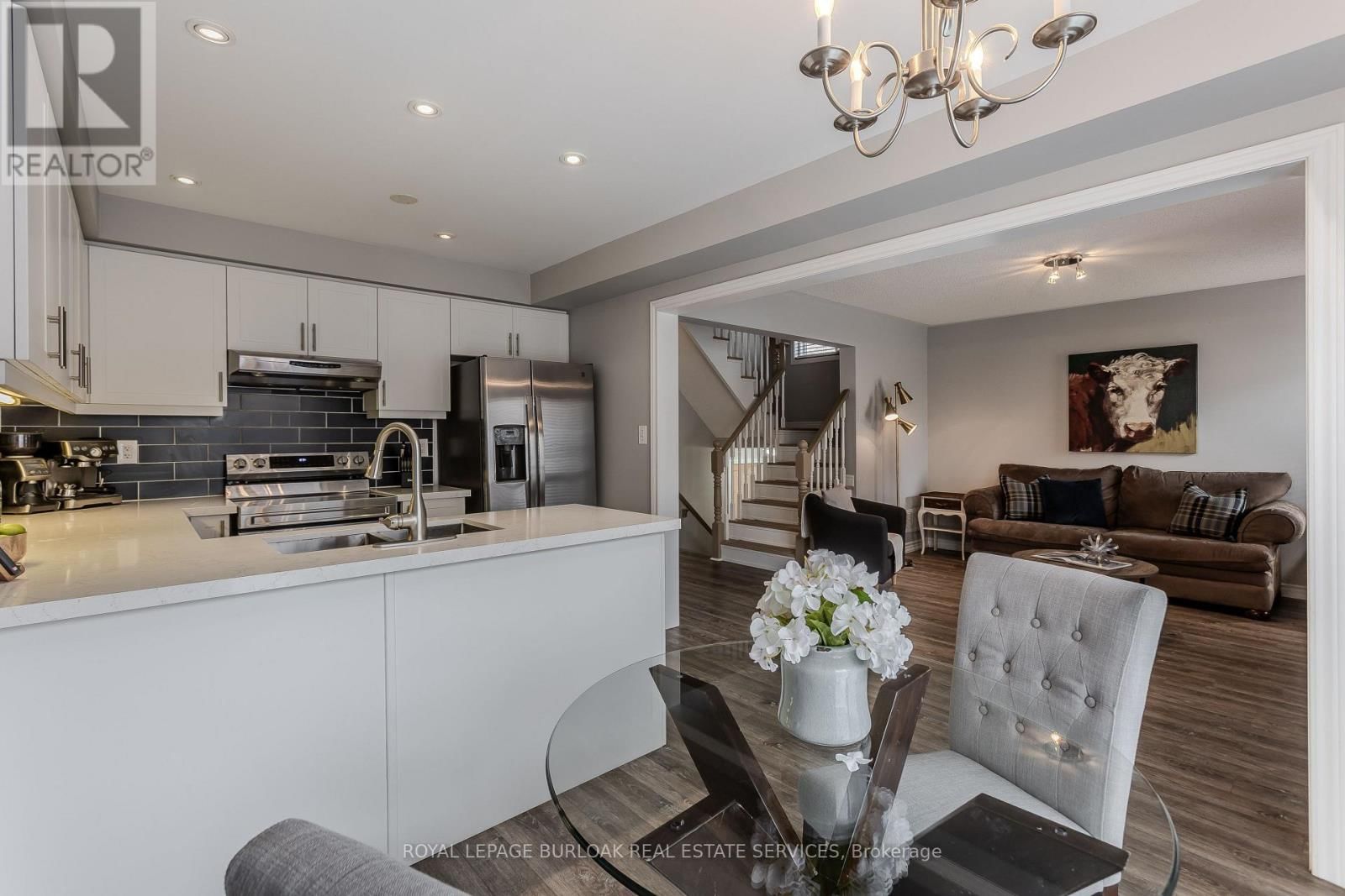 4077 GUNBY CRESCENT Image 9