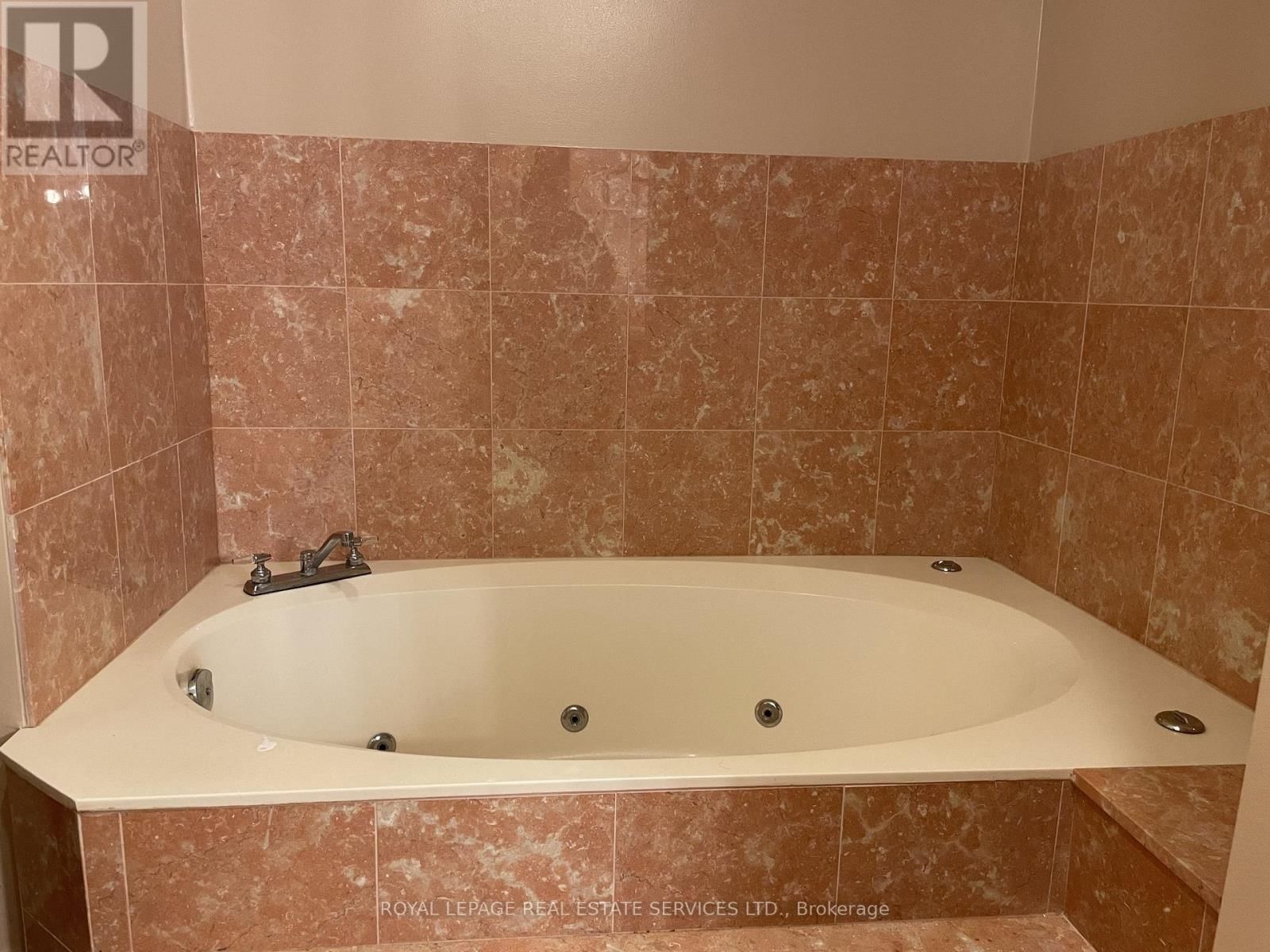 5171 HIDDEN VALLEY COURT Image 16