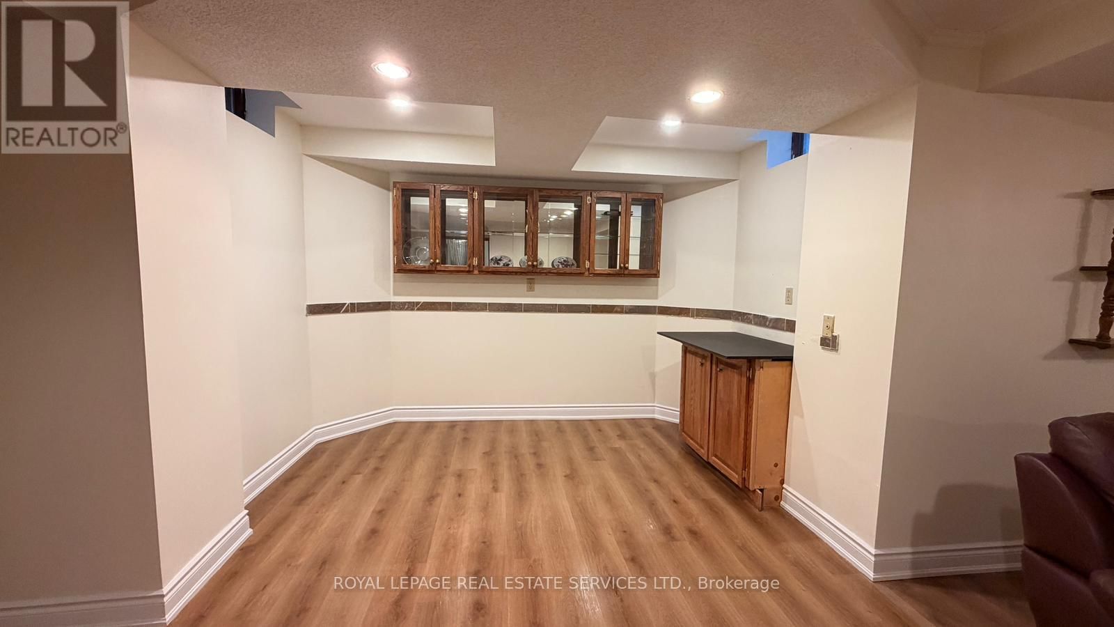 5171 HIDDEN VALLEY COURT Image 24