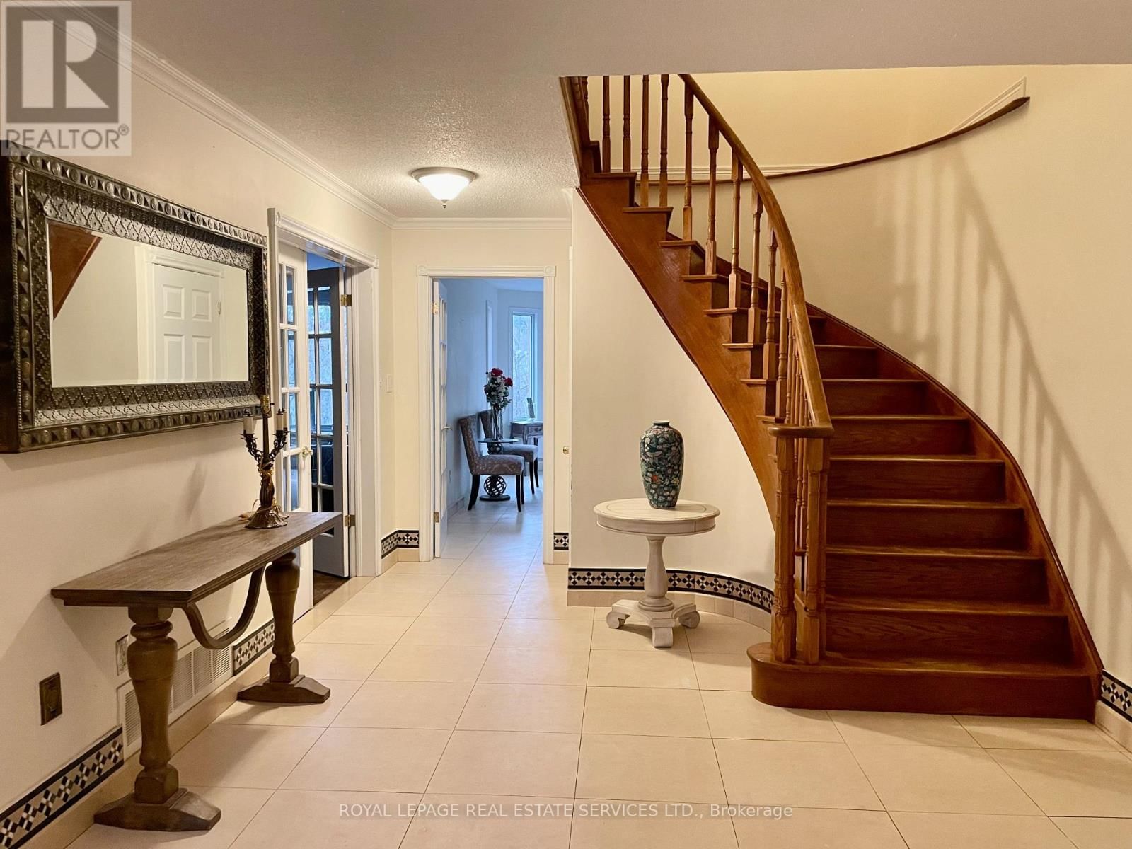 5171 HIDDEN VALLEY COURT Image 4