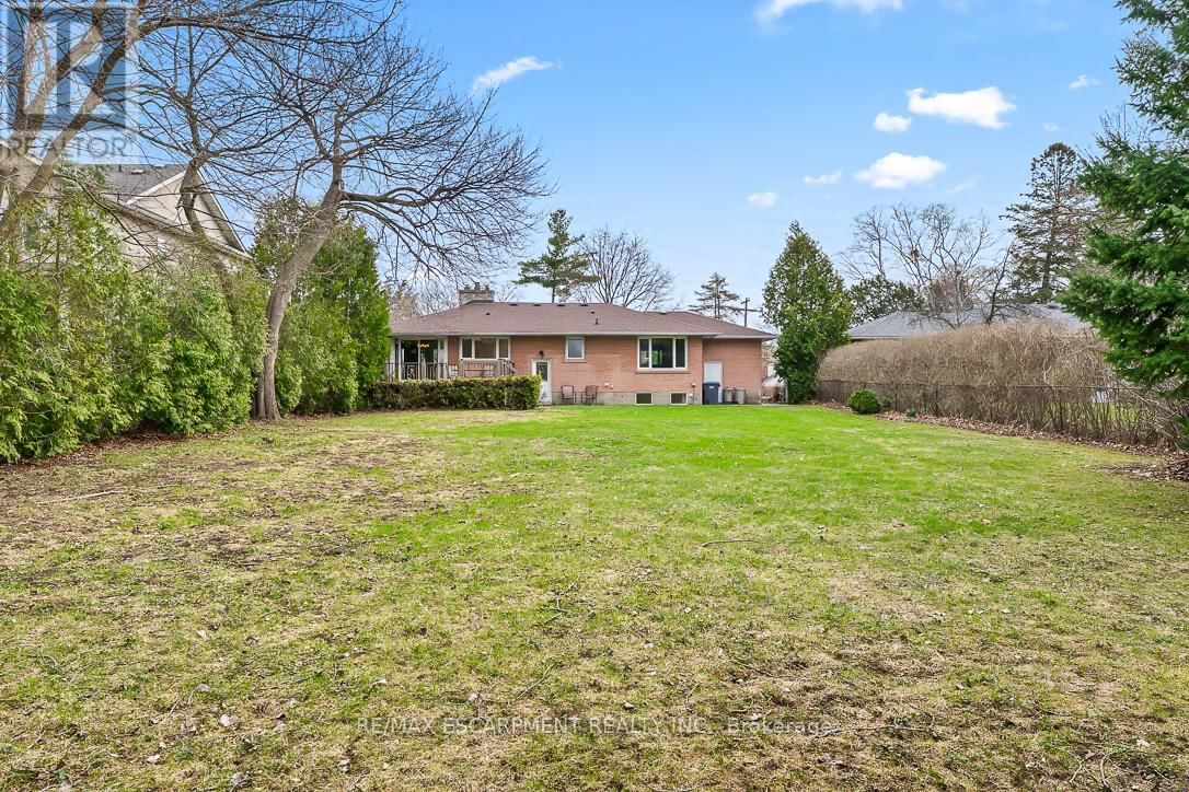 1546 LORNE WOOD ROAD Image 26