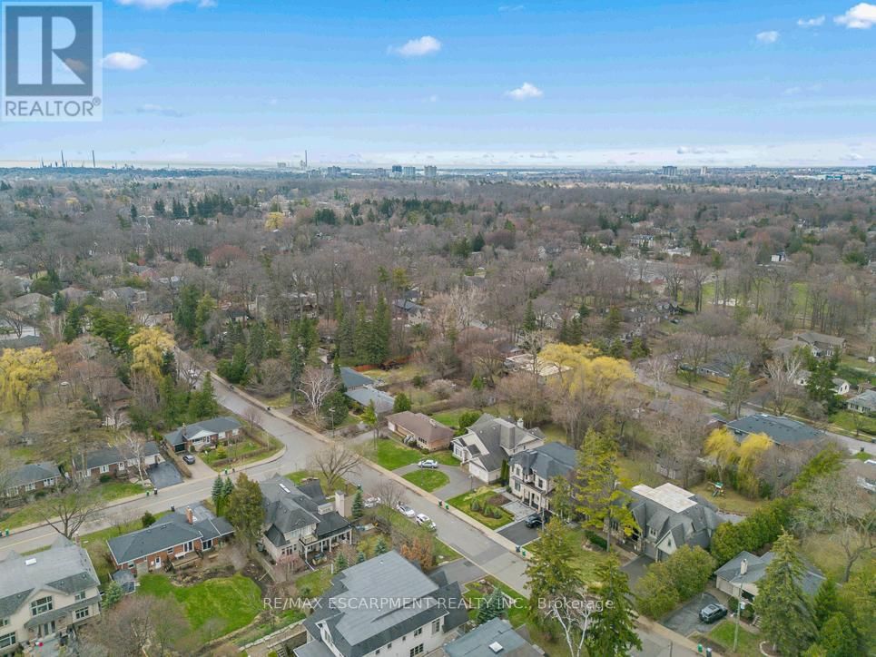 1546 LORNE WOOD ROAD Image 5