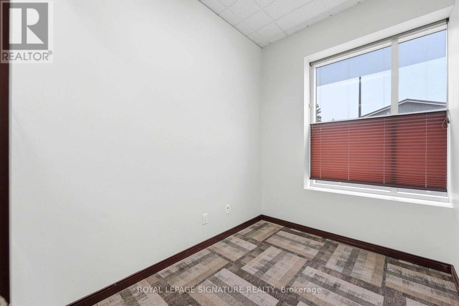 158 GUELPH STREET Image 12