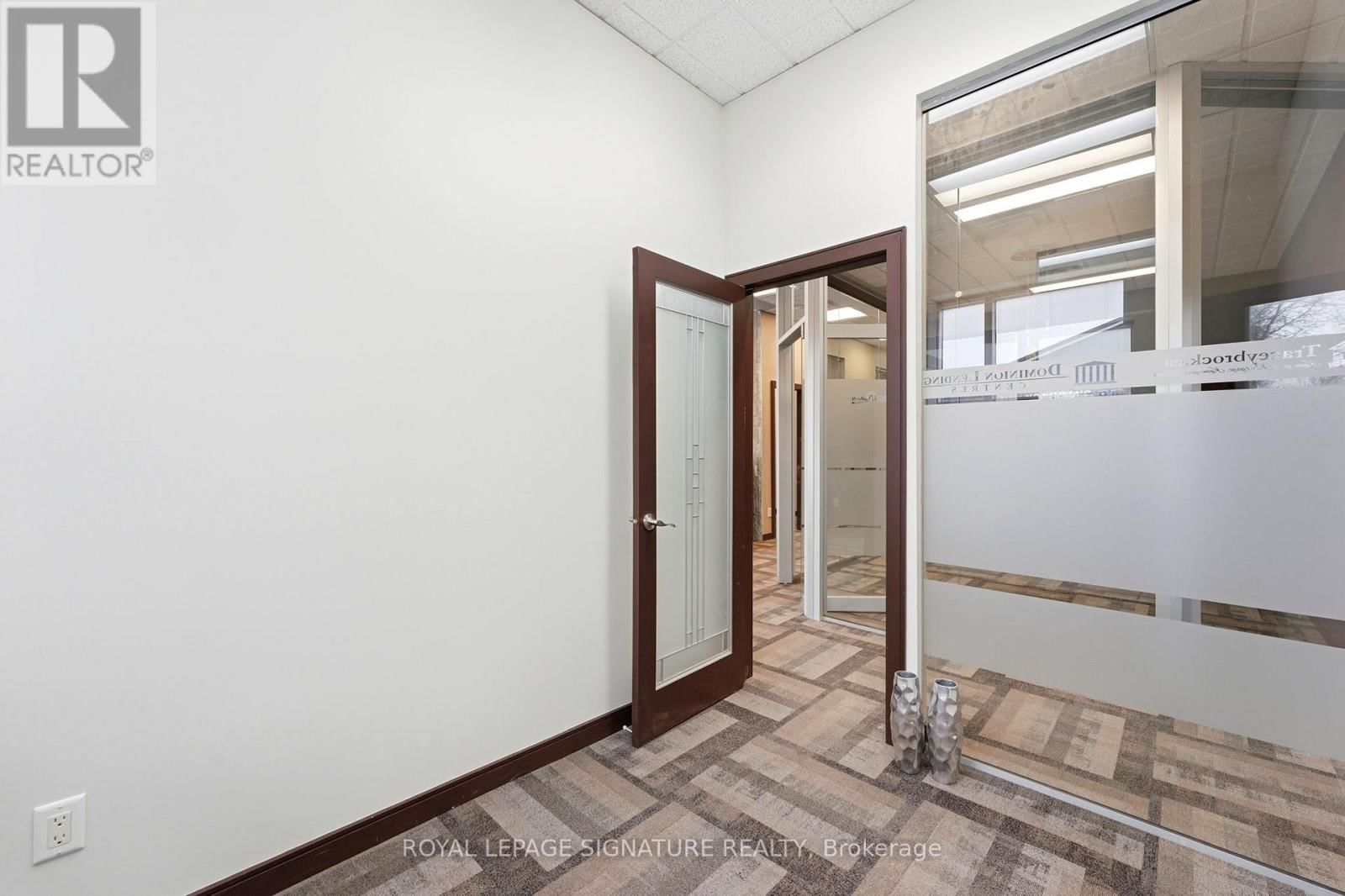 158 GUELPH STREET Image 13