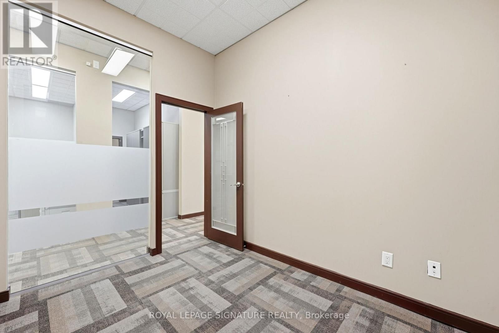 158 GUELPH STREET Image 22