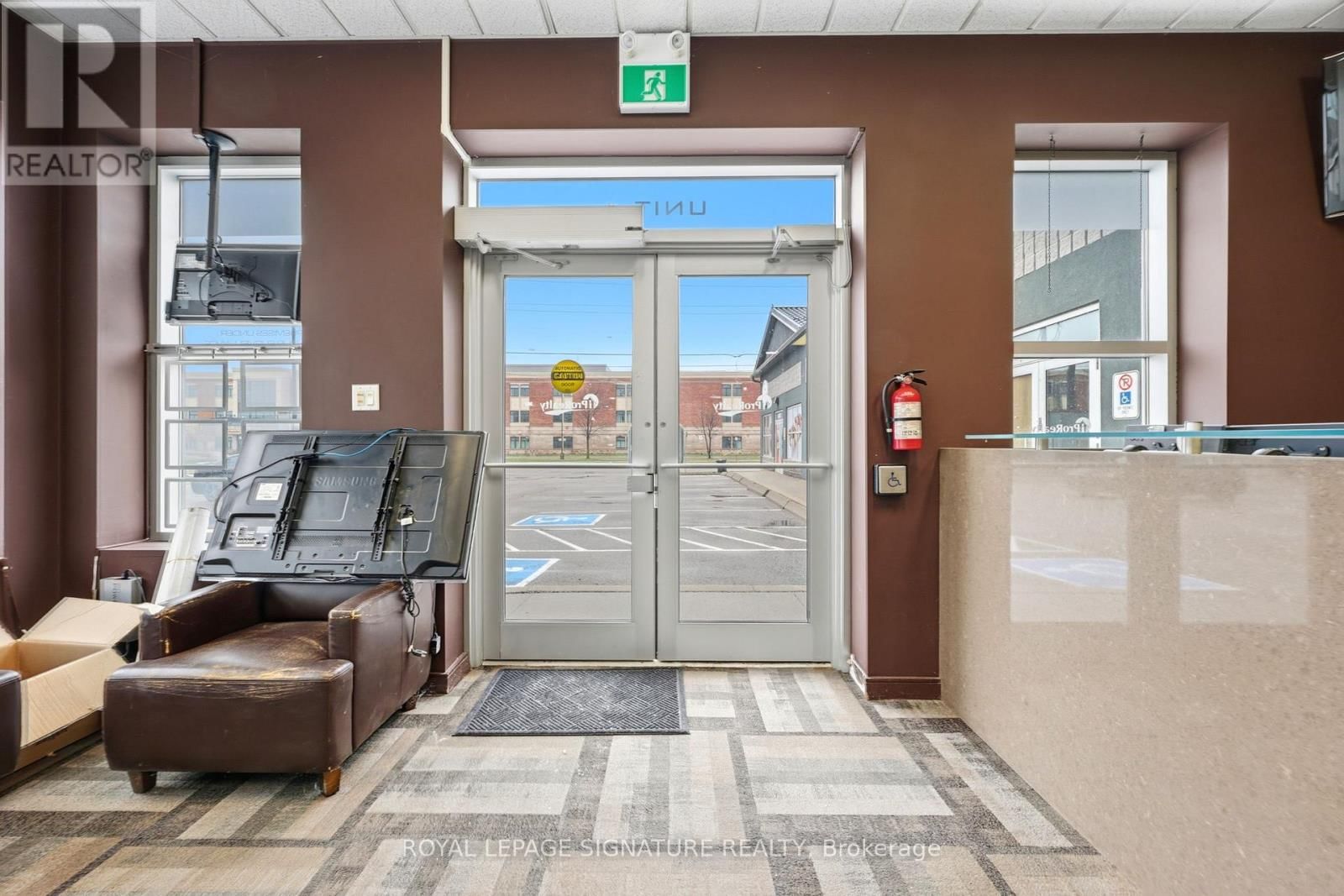 158 GUELPH STREET Image 6