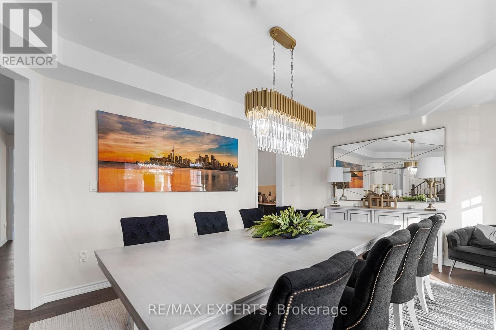 572 QUEEN MARY DRIVE Image 20