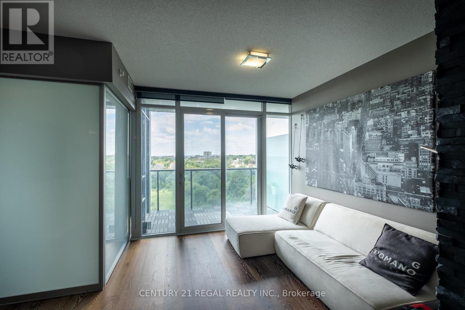 1003 - 88 PARK LAWN ROAD Image 3