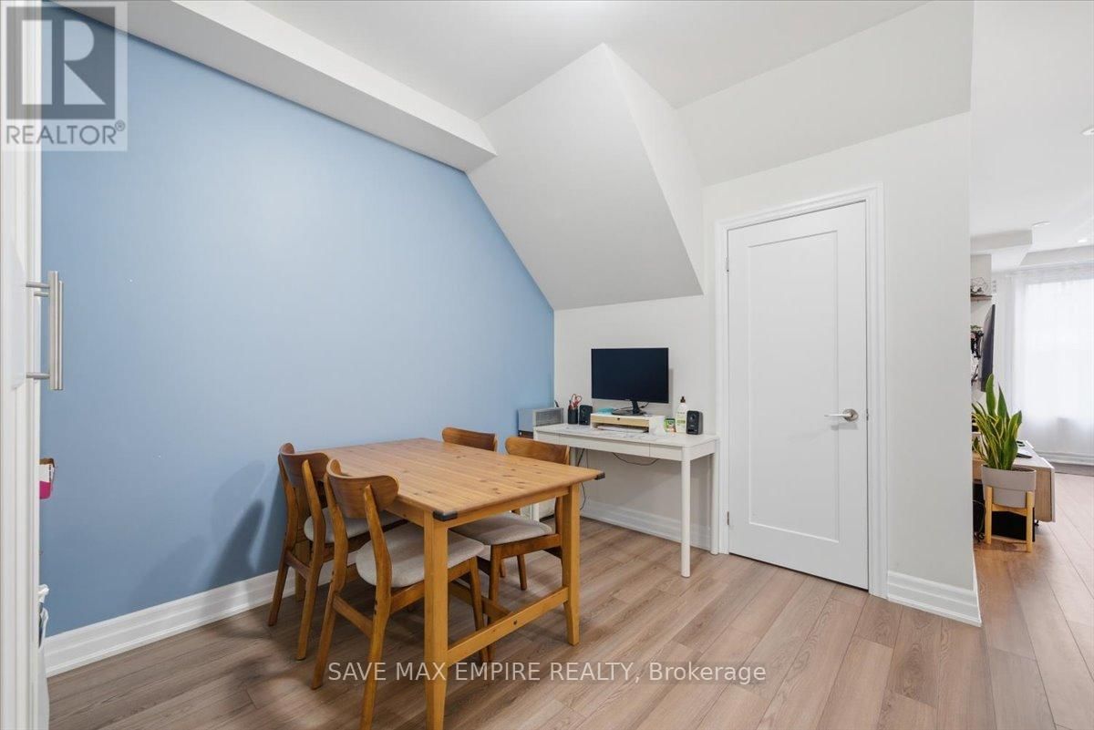 227 - 652 CRICKLEWOOD DRIVE Image 11