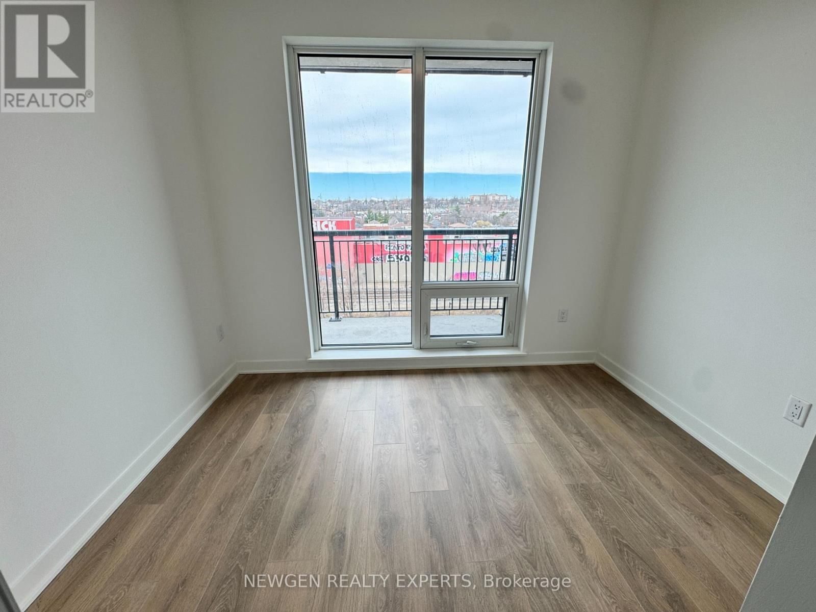 414 - 1185 DUPONT STREET Image 18