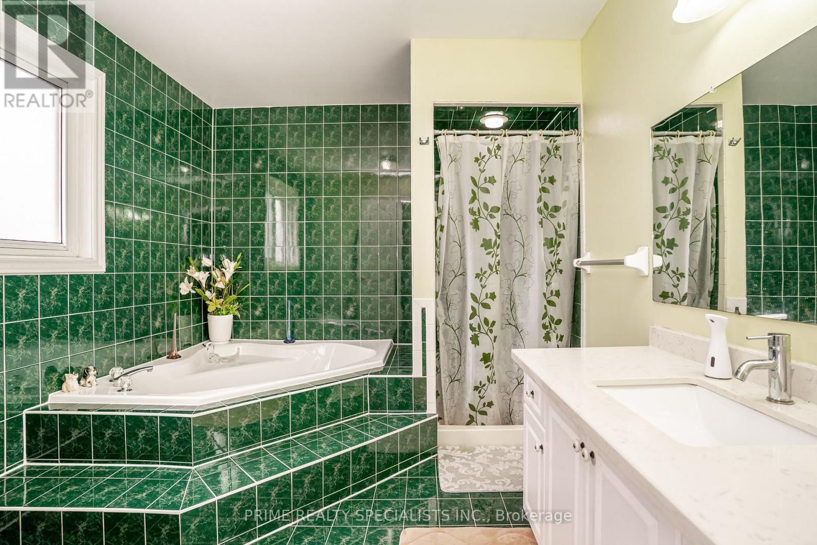 52 DEERGLEN DRIVE Image 22