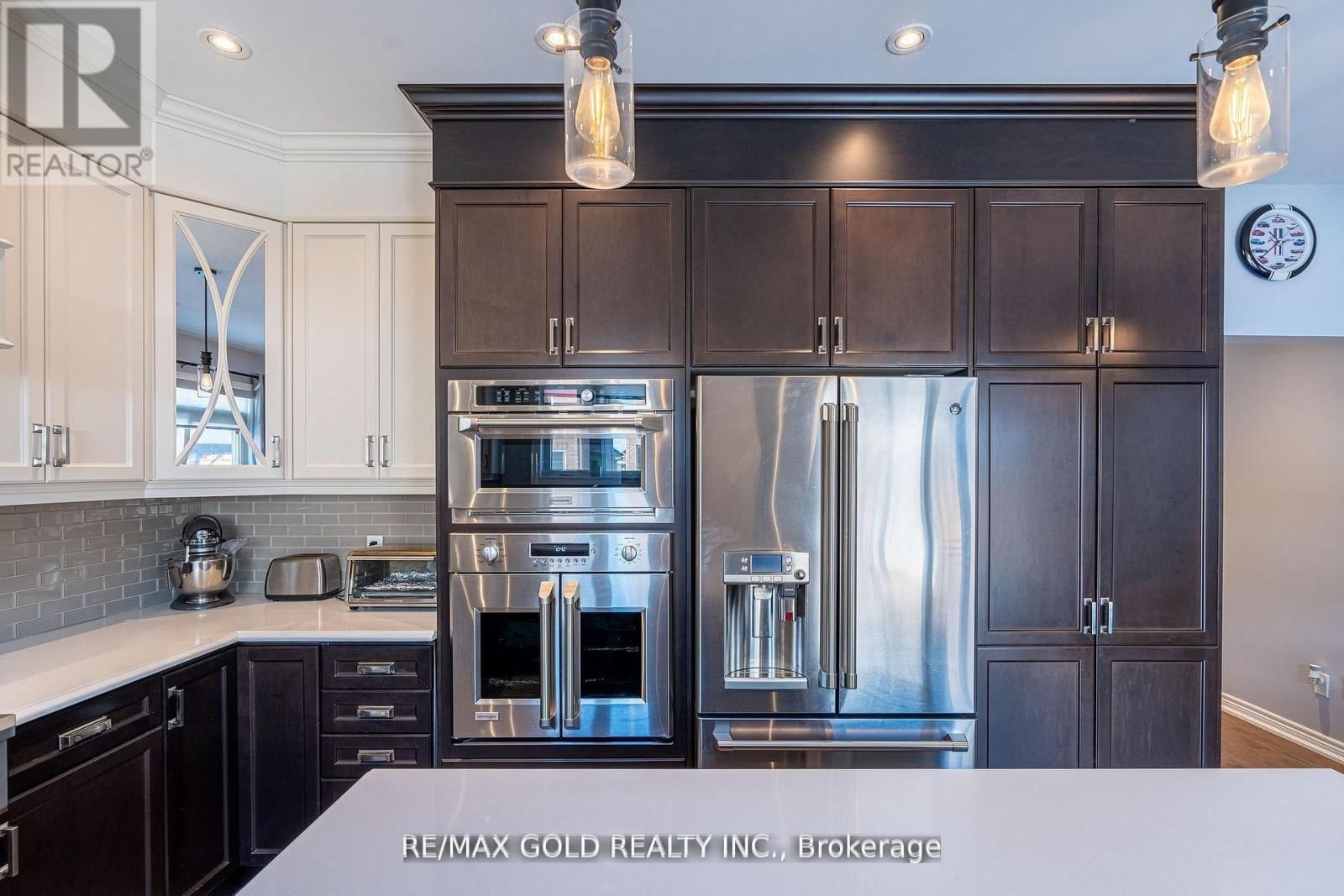 10 SPOKANNE STREET Image 10