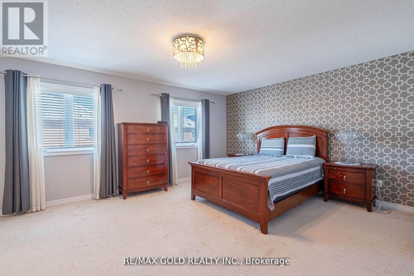 10 SPOKANNE STREET Image 17