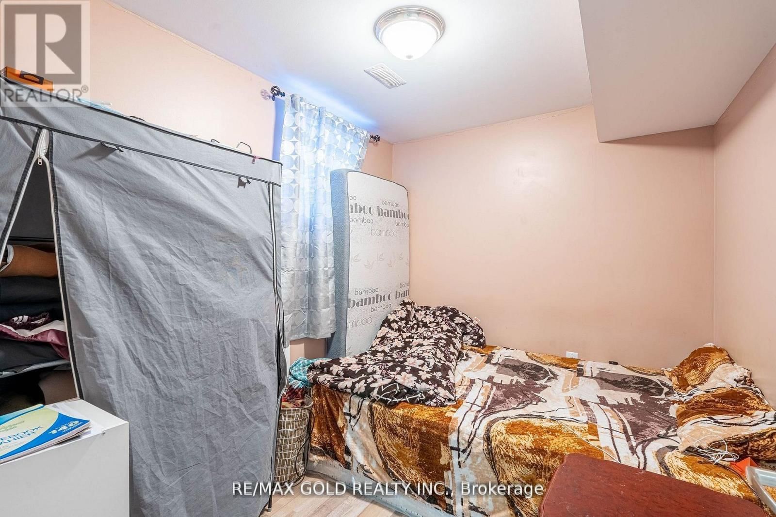 10 SPOKANNE STREET Image 32