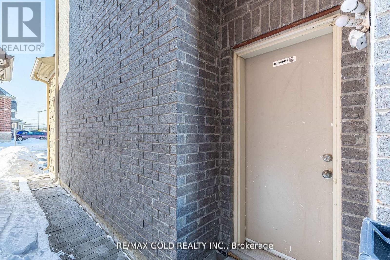 10 SPOKANNE STREET Image 42