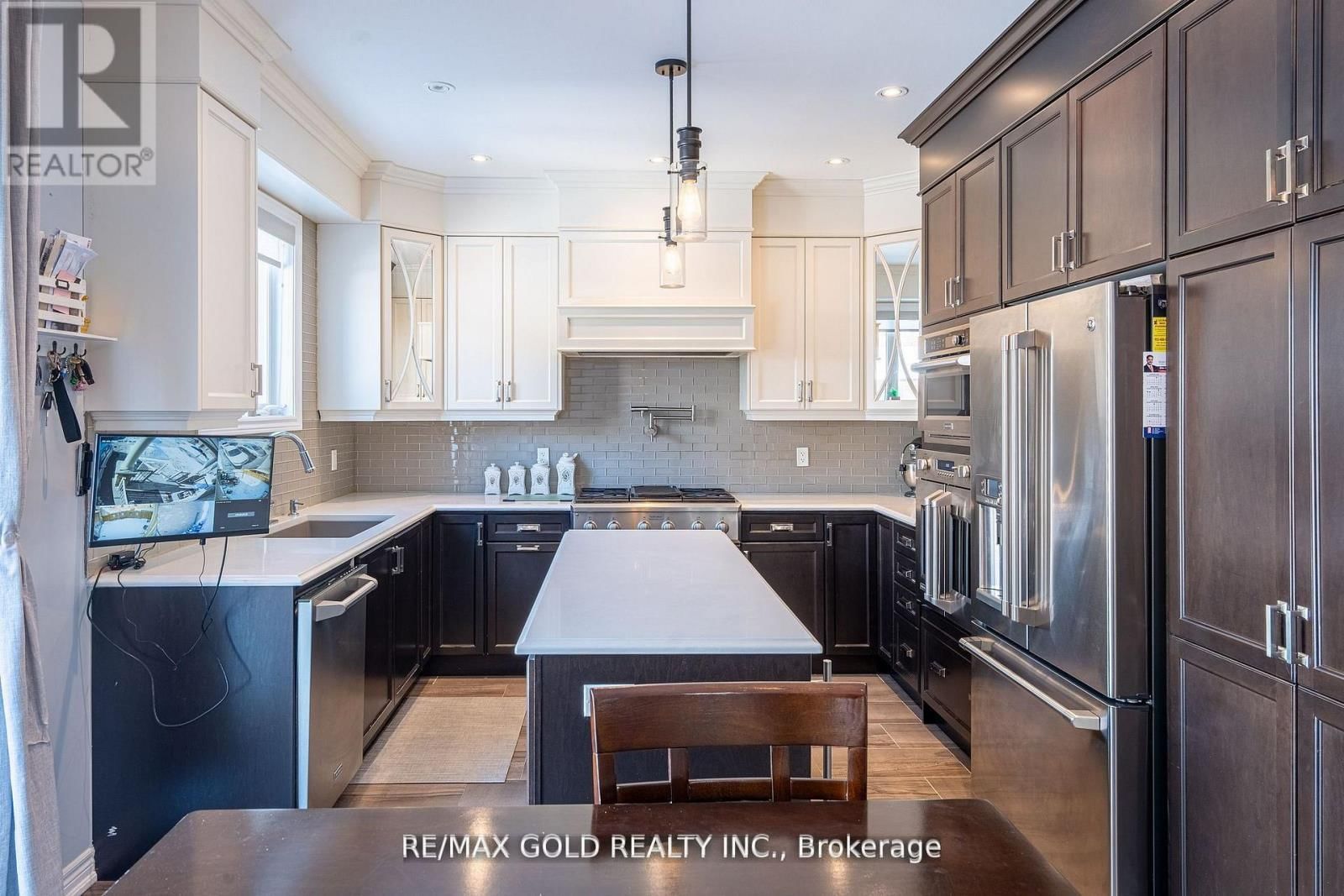 10 SPOKANNE STREET Image 8