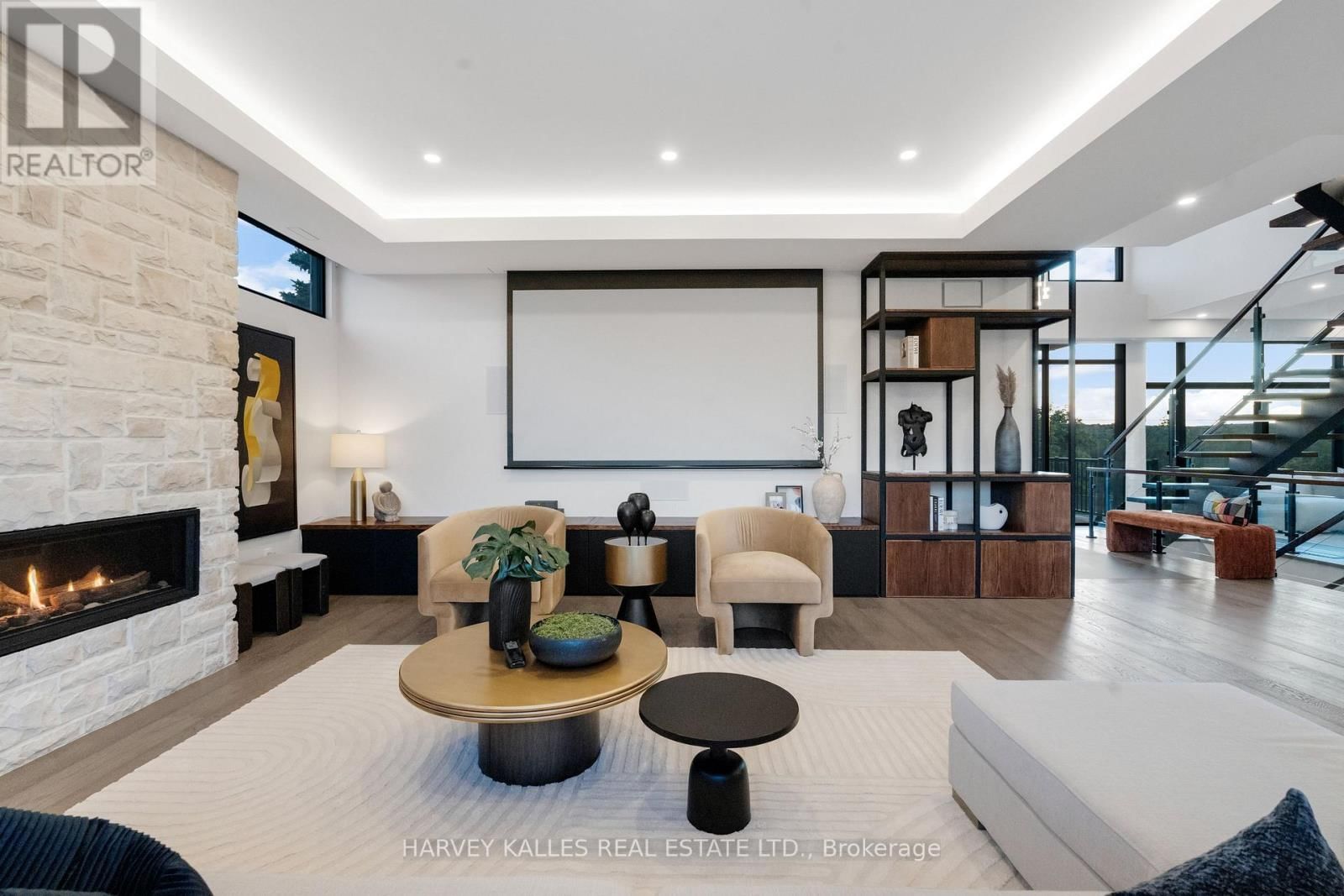 29 PERU ROAD Image 17