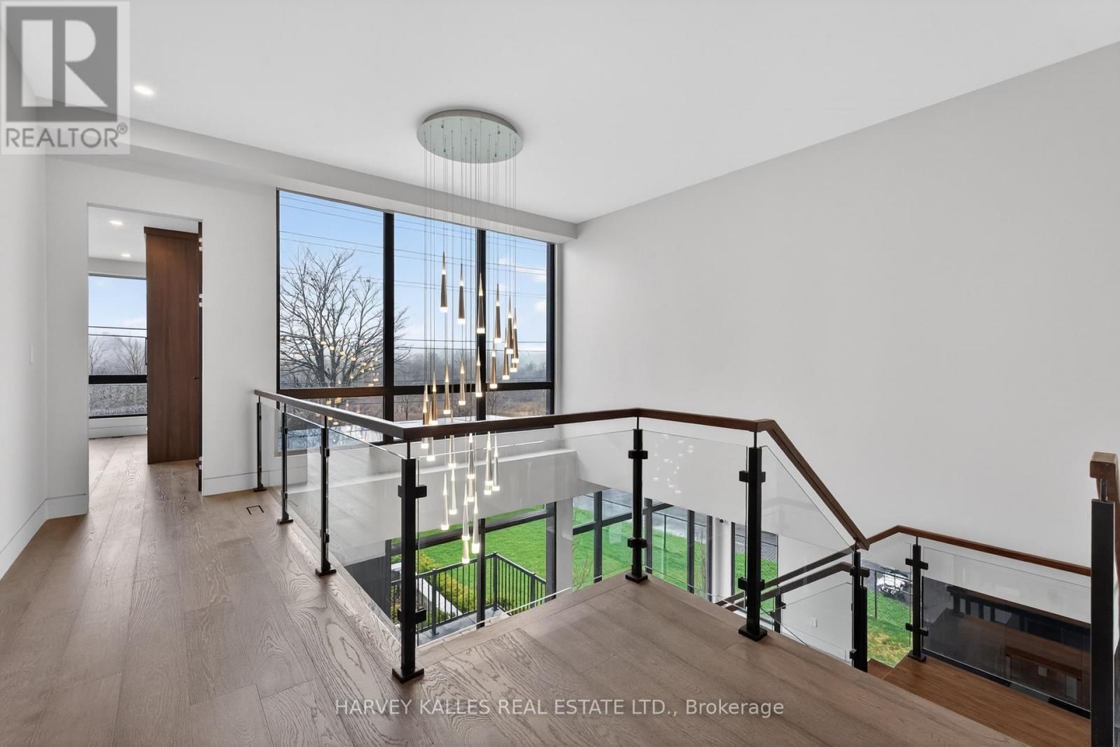 29 PERU ROAD Image 21