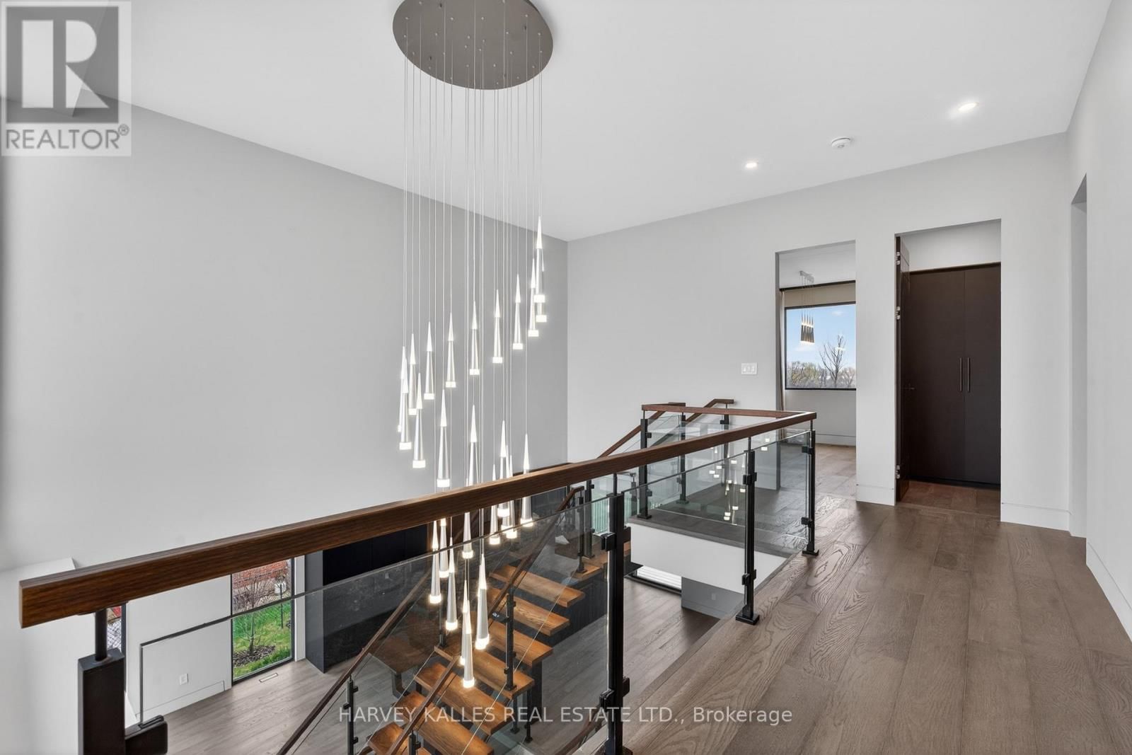 29 PERU ROAD Image 22