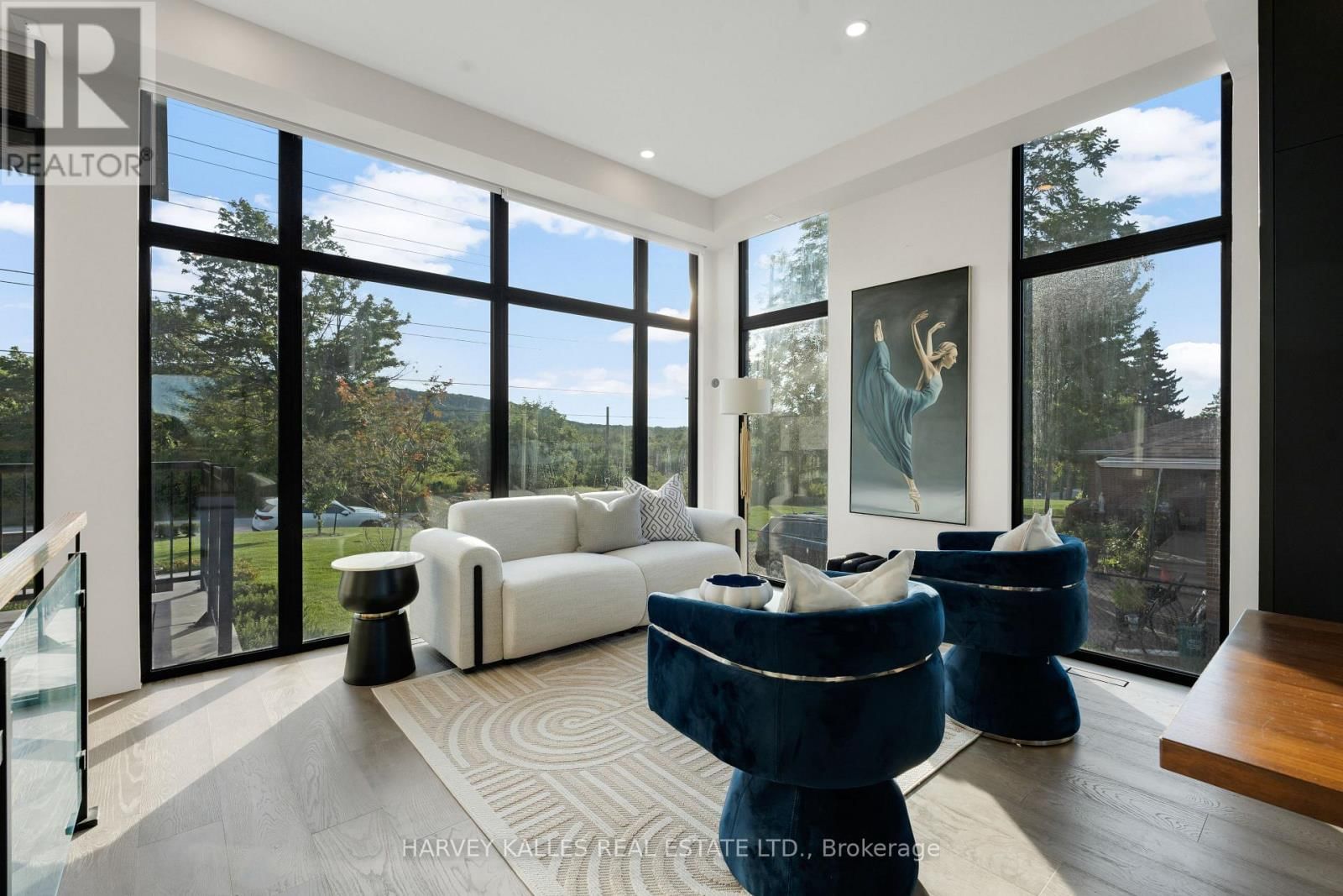 29 PERU ROAD Image 5