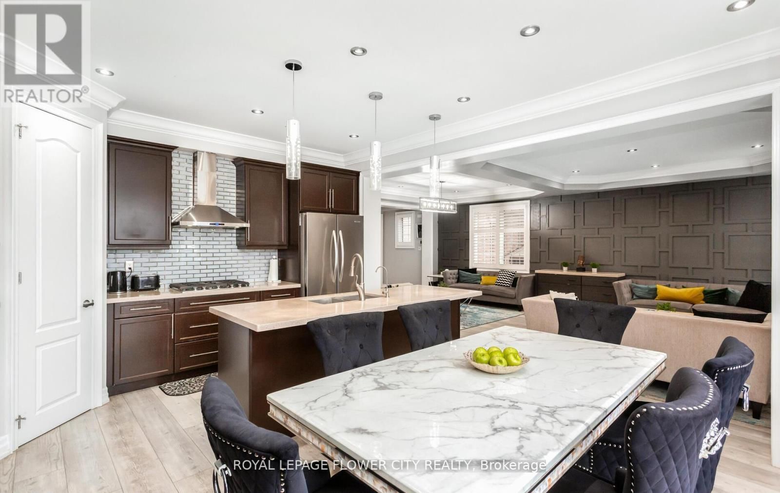 21 ARKWRIGHT DRIVE Image 25