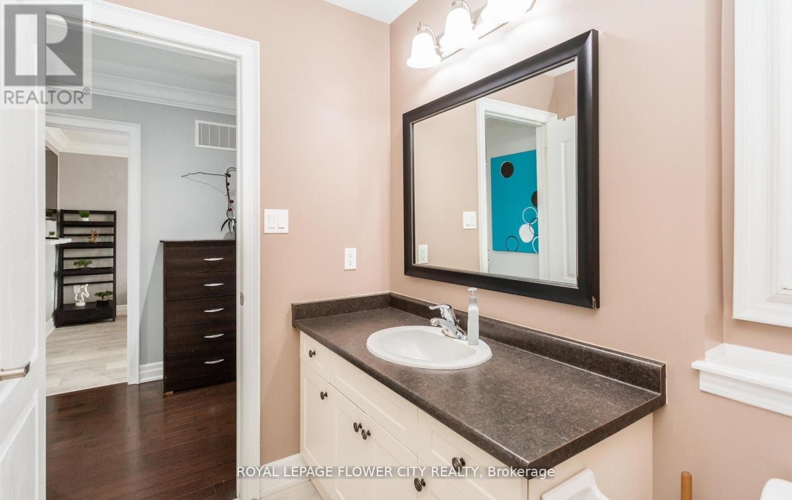 21 ARKWRIGHT DRIVE Image 42