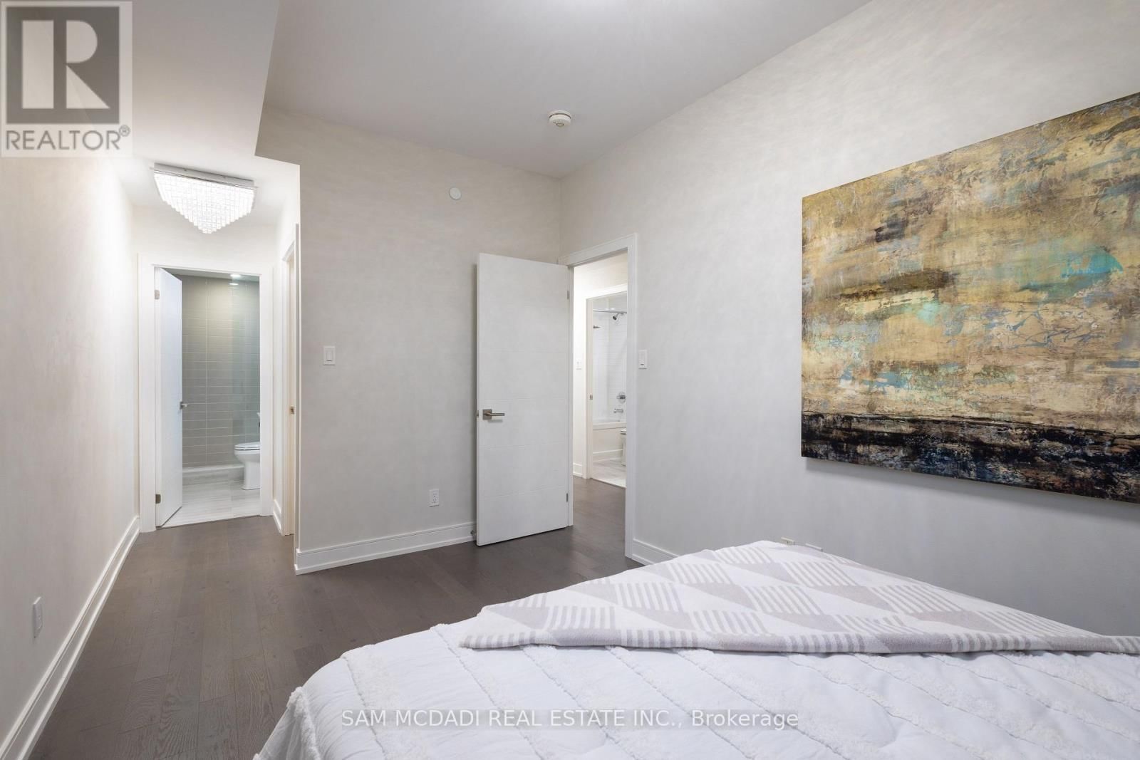 1 - 670 ATWATER AVENUE Image 13