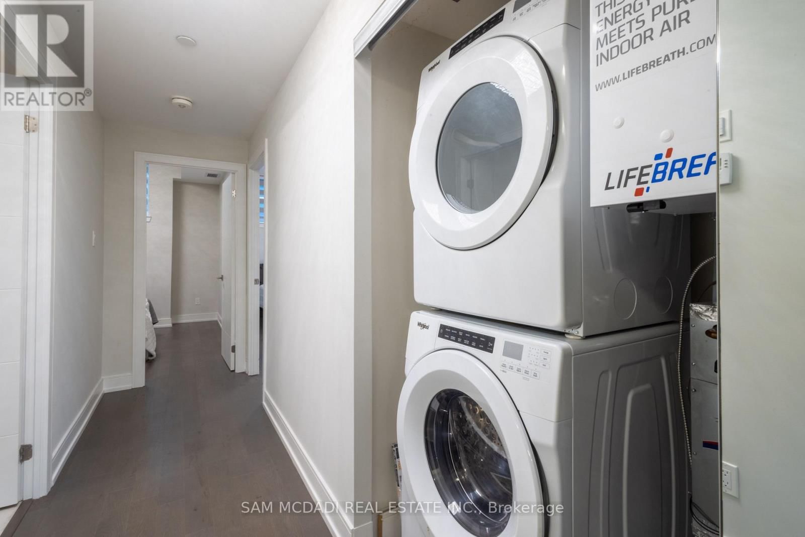 1 - 670 ATWATER AVENUE Image 17