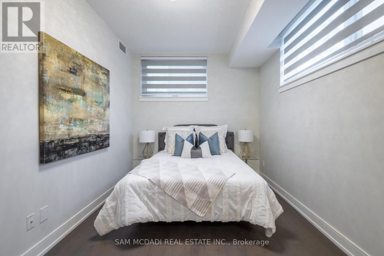 1 - 670 ATWATER AVENUE Image 18