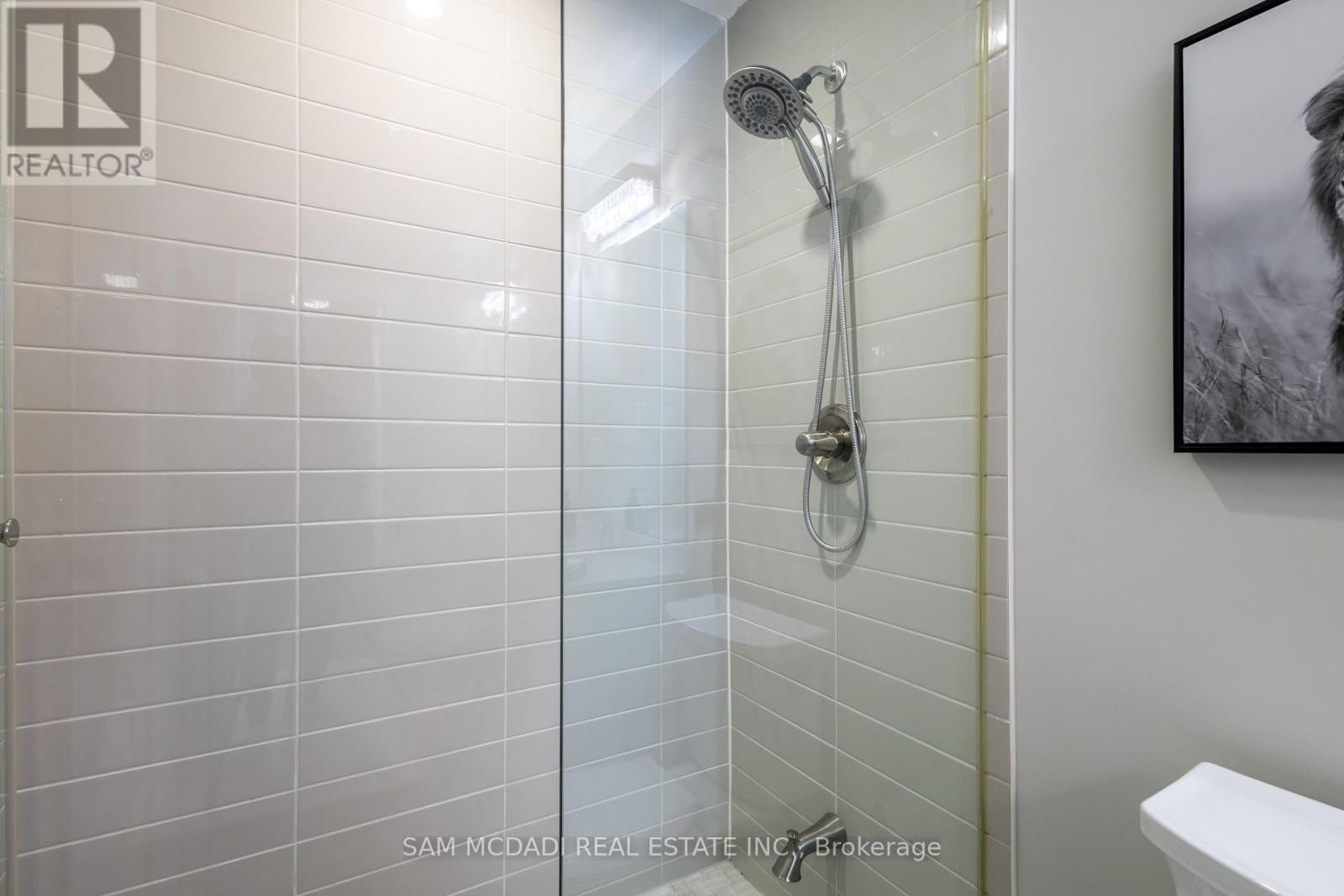 1 - 670 ATWATER AVENUE Image 20