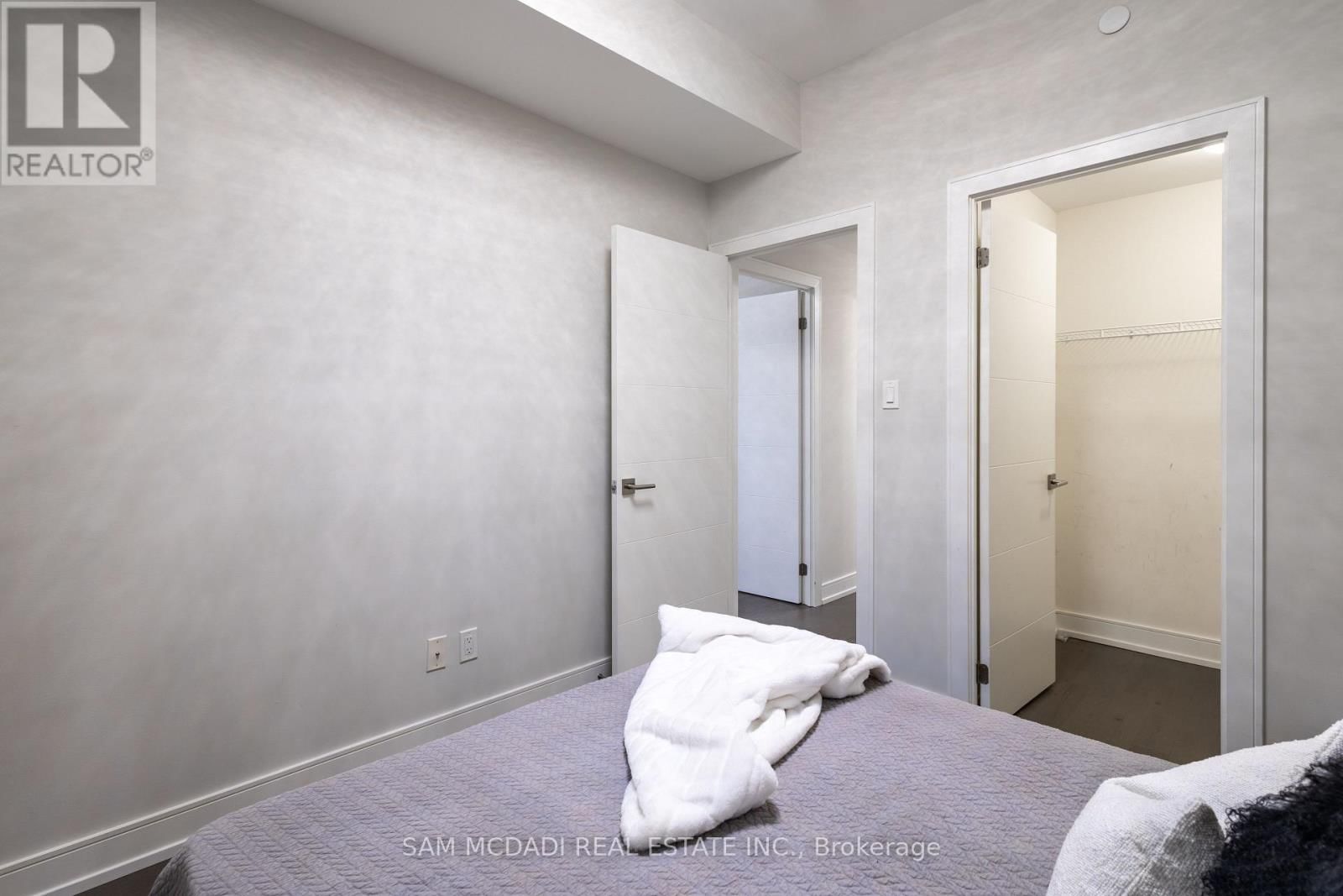 1 - 670 ATWATER AVENUE Image 23