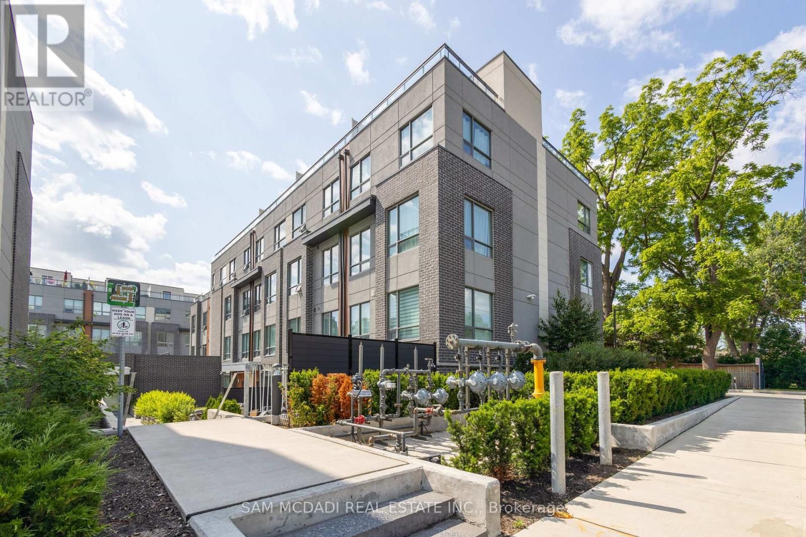 1 - 670 ATWATER AVENUE Image 27