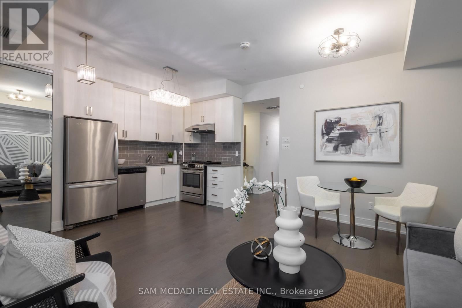 1 - 670 ATWATER AVENUE Image 3