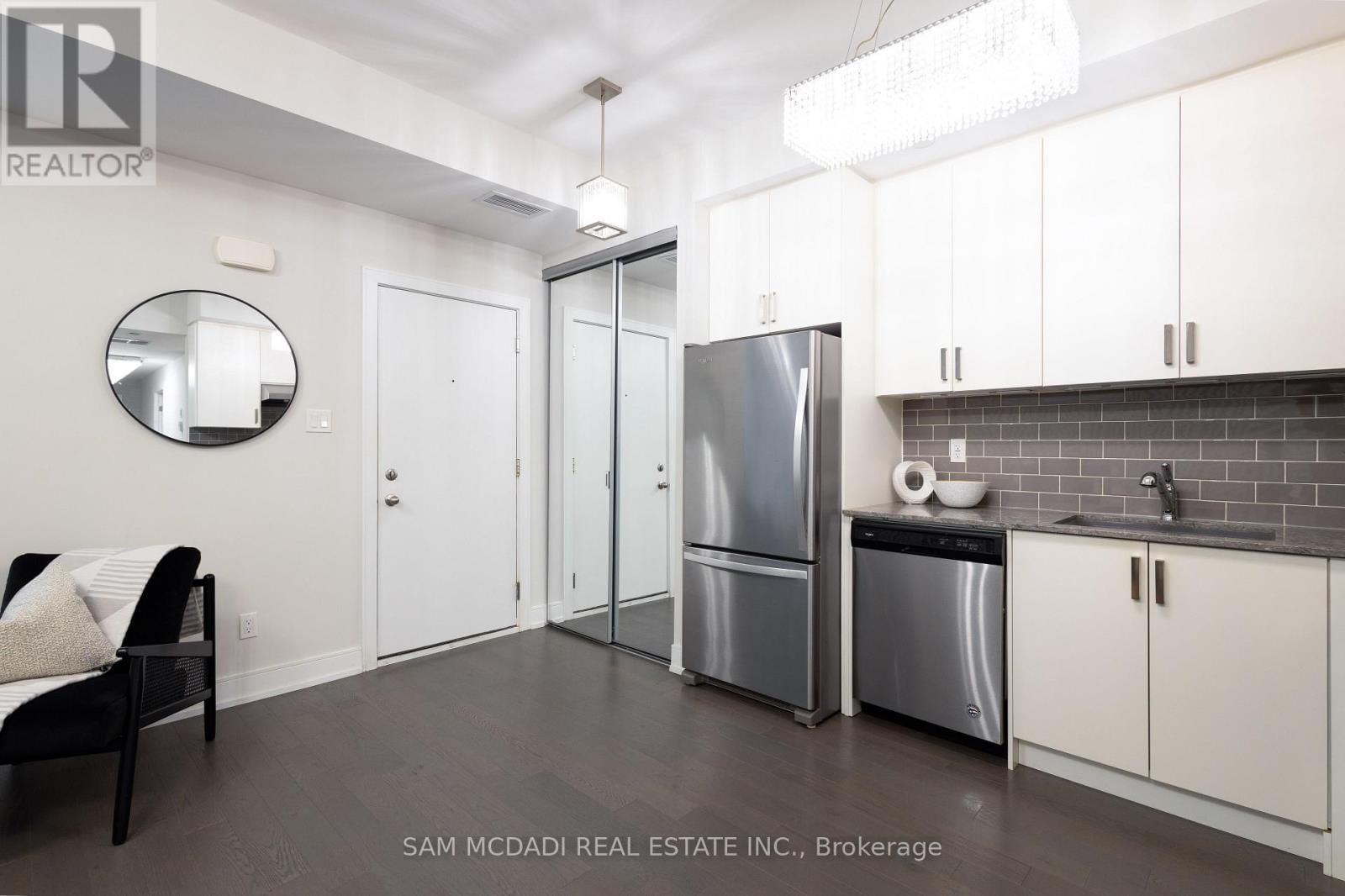 1 - 670 ATWATER AVENUE Image 7