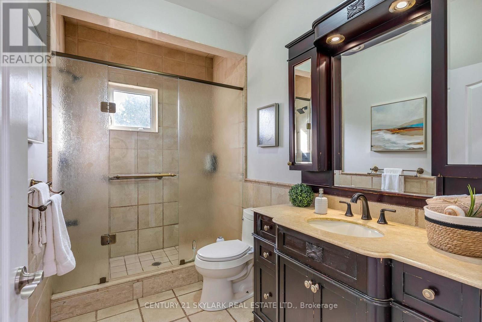 18200 MOUNTAINVIEW ROAD Image 30