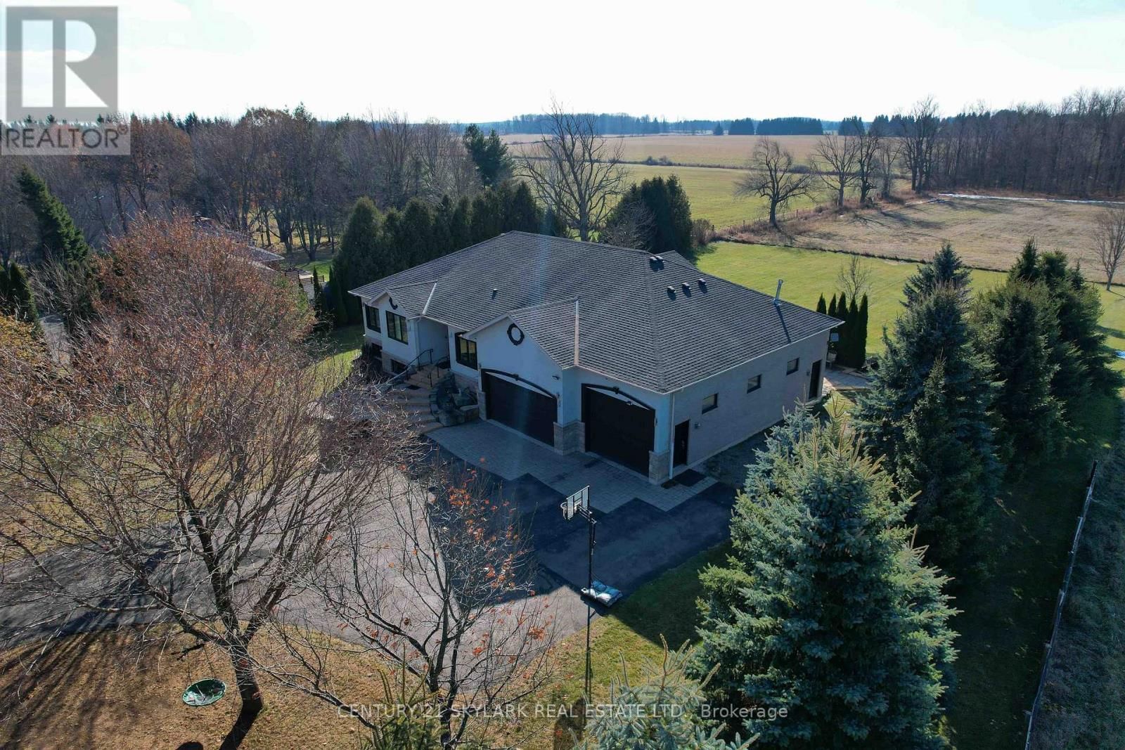 18200 MOUNTAINVIEW ROAD Image 9