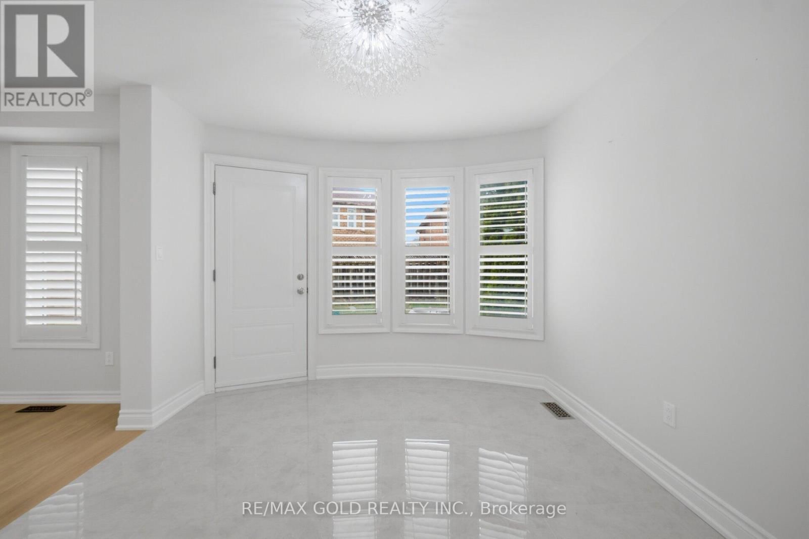 7059 MAGISTRATE TERRACE Image 18