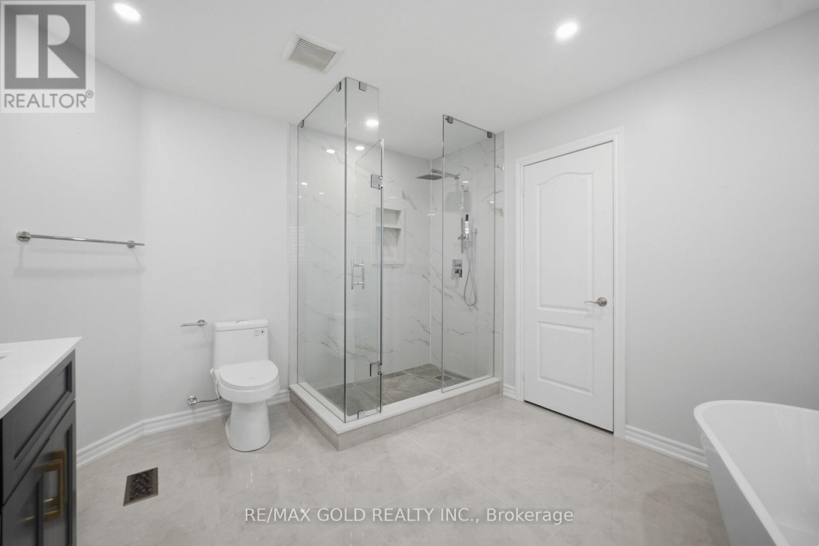 7059 MAGISTRATE TERRACE Image 28