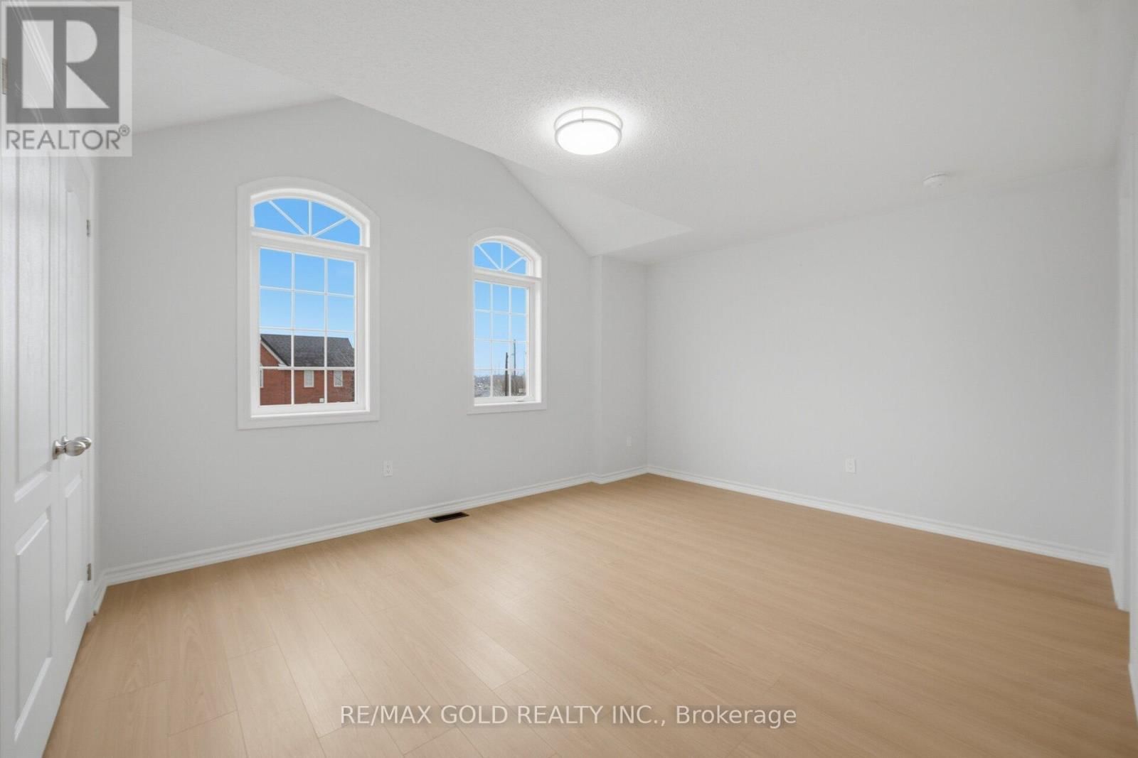 7059 MAGISTRATE TERRACE Image 30